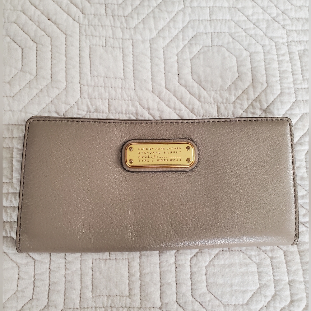 Marc By Marc Jacobs Taupe Wallet
